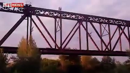 Парень погиб, прыгнув на спор с 30 метров