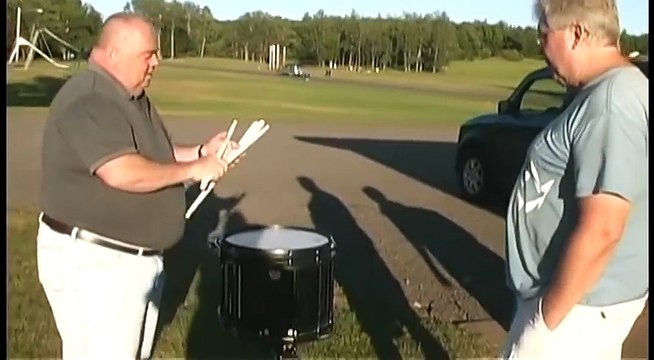 Drummer shows Ridiculous snare drum skills on a Parking Lot