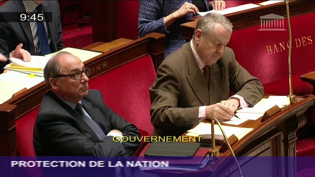 Manuel Valls annonce que 11 attentats ont été déjoués en 2015