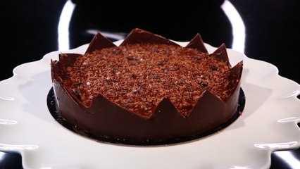 Tarte au chocolat moderne au parfum des îles, par Christophe Michalak. (#DPDC)