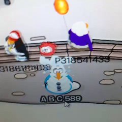 Online Games-How to get to the underground pool in club penguin!