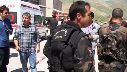 Tatvan Orduevi'nin girişinde patlama; çok sayıda yaralı var