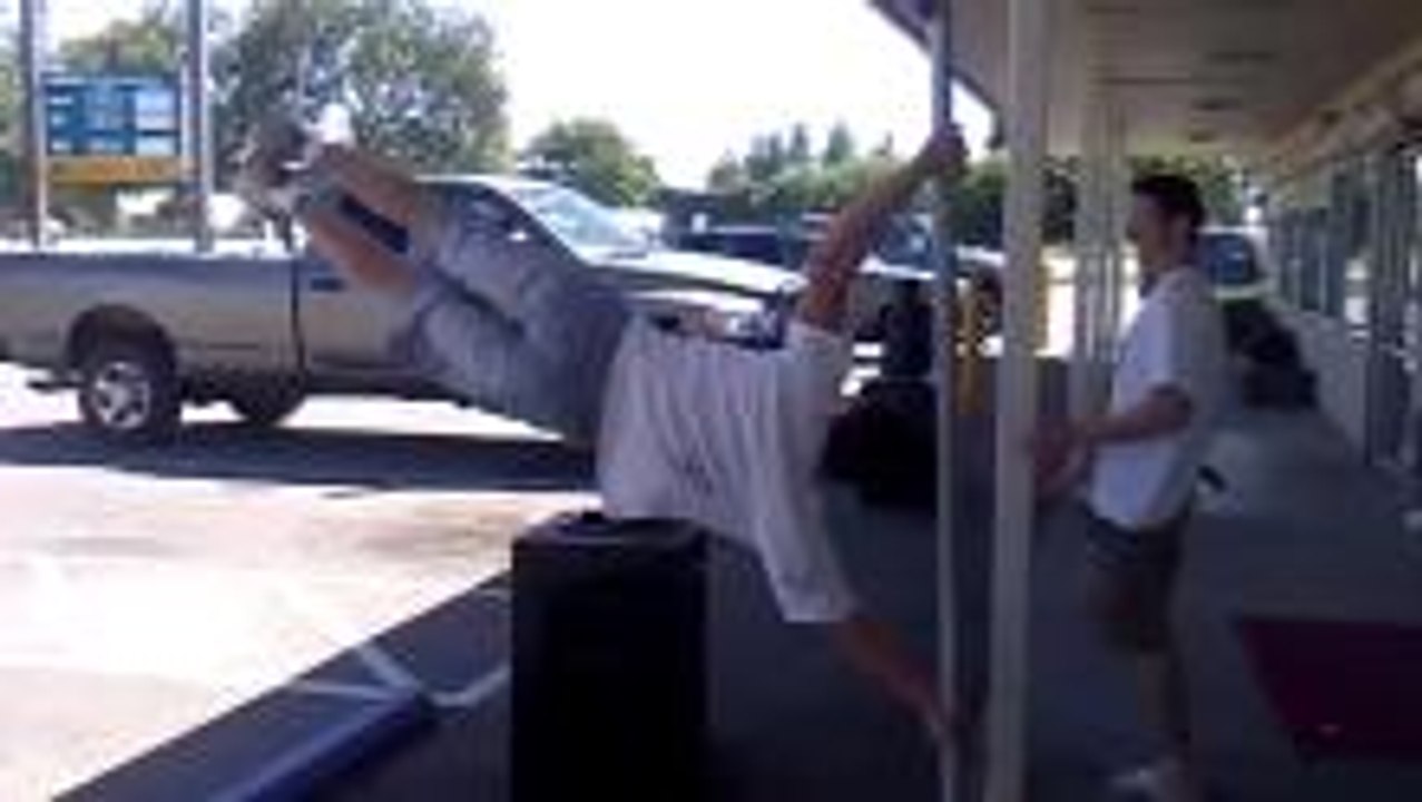 16-Second Human Flag