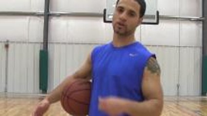 How To: Derrick Rose Sick Crossover Move