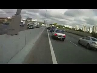 Водитель джипа охраны проявил неосторожность