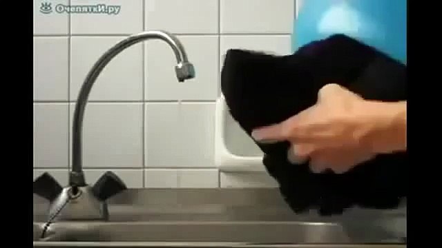 Шарик и вода Чистая физика Прикол!