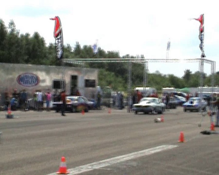 Chevy Chevelle [10.1@225] Vs. Pontiac Firebird