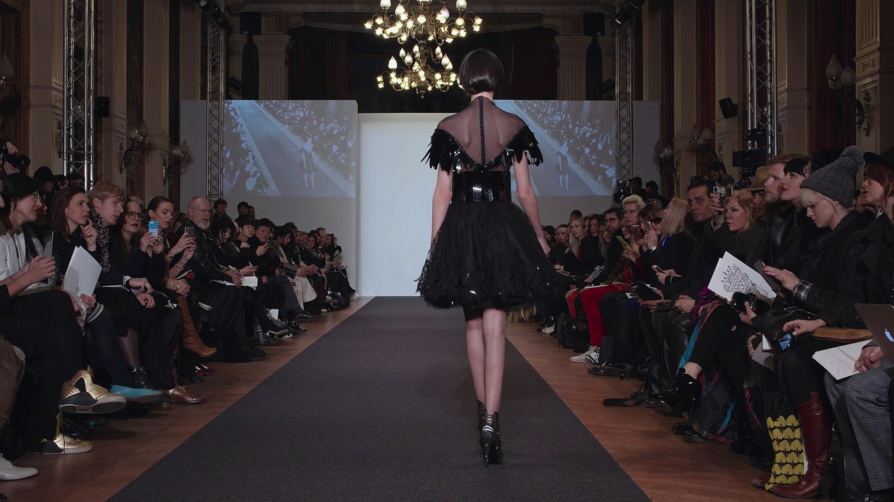 ON AURA TOUT VU  Couture  Spring Summetr 2016 Collection Jet Lag