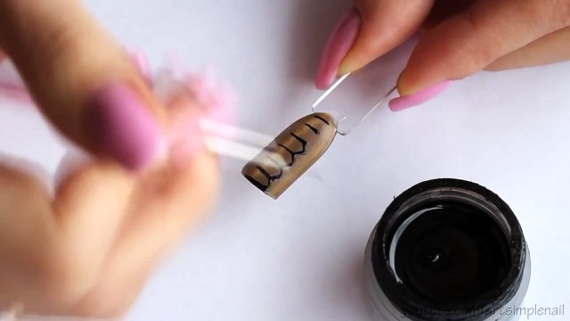 Дизайн ногтей - эффект рептилии на ногтях гель-лаком с эффектом кошачий глаз. Маникюр.