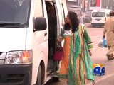 Geo News female staff van robbed in Karachi