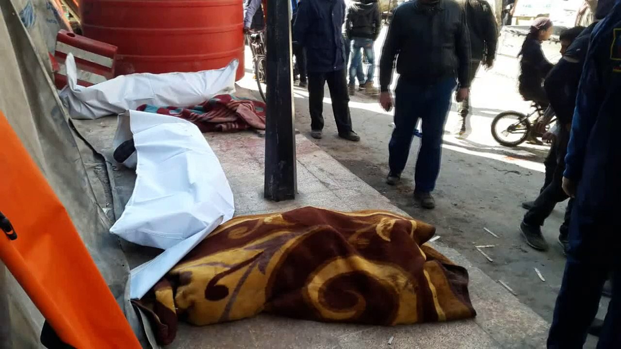 Tod und Zerstörung in Aleppo - Zehntausende auf der Flucht