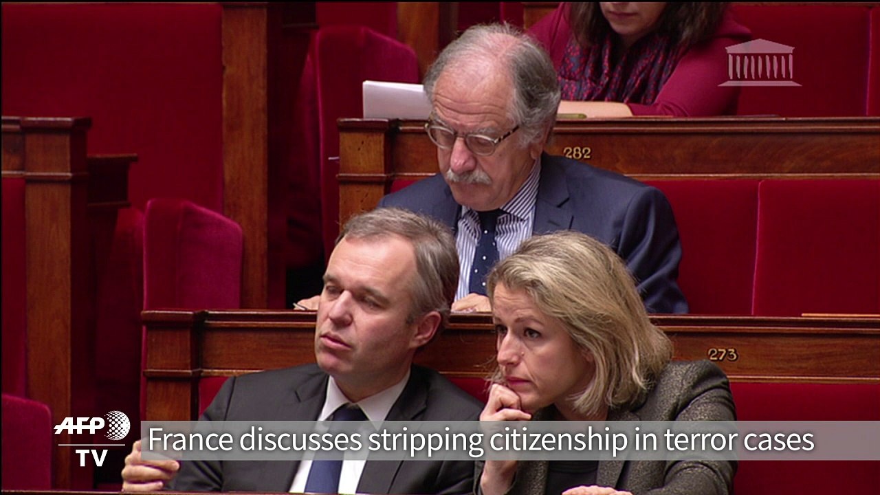 French MPs debate contested post-attacks constitution changes