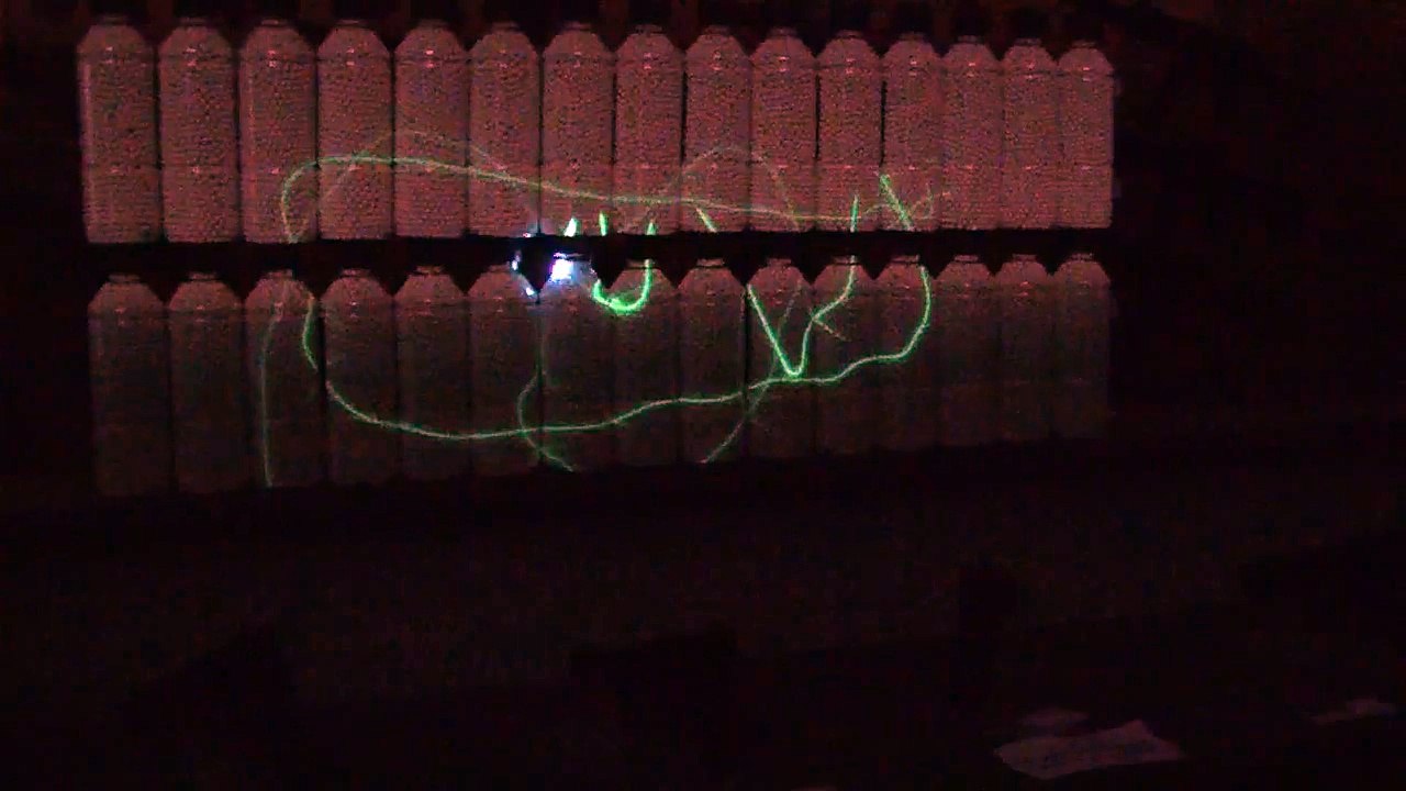 Effet mémoire sur des billes d'airsoft éclairées avec un laser