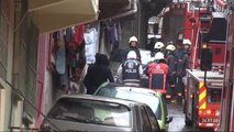 Suriyeli Ailenin Yaşadığı Metruk Binada Yangın 1'i Çocuk 2 Ölü