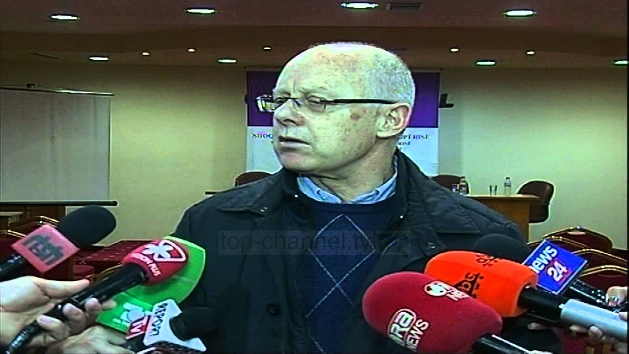 Cani: Çmimi i naftës godet të ardhurat - Top Channel Albania - News - Lajme