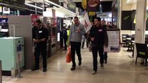 L'arrivée des JA vers 10h30 chez Auchan Le Mans