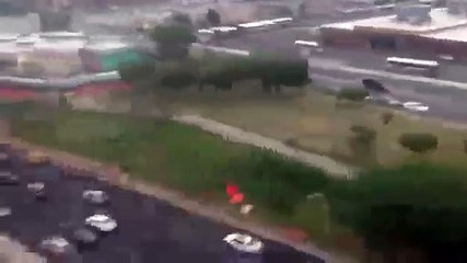 Видео снято изнутри самолёта обломались шасси!