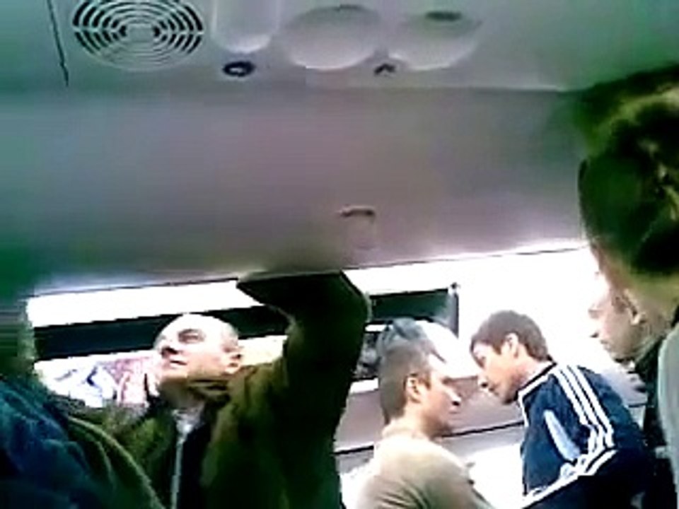 Драка в самолете 2015 г Battle in airplane