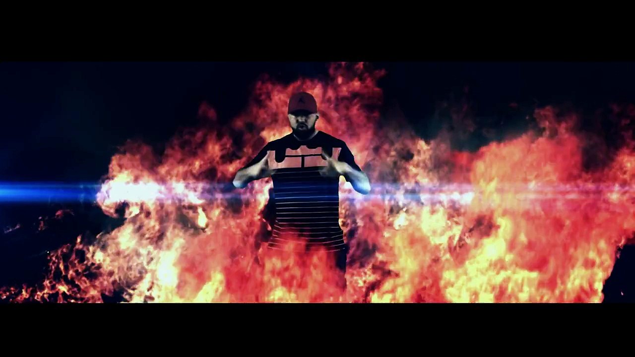 Azyl - Bis das Feuer mich zerreißt (prod. 3ckz)