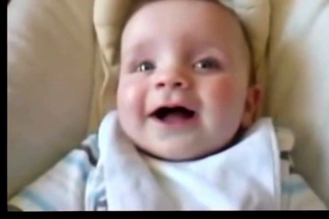 baby laughing vdo