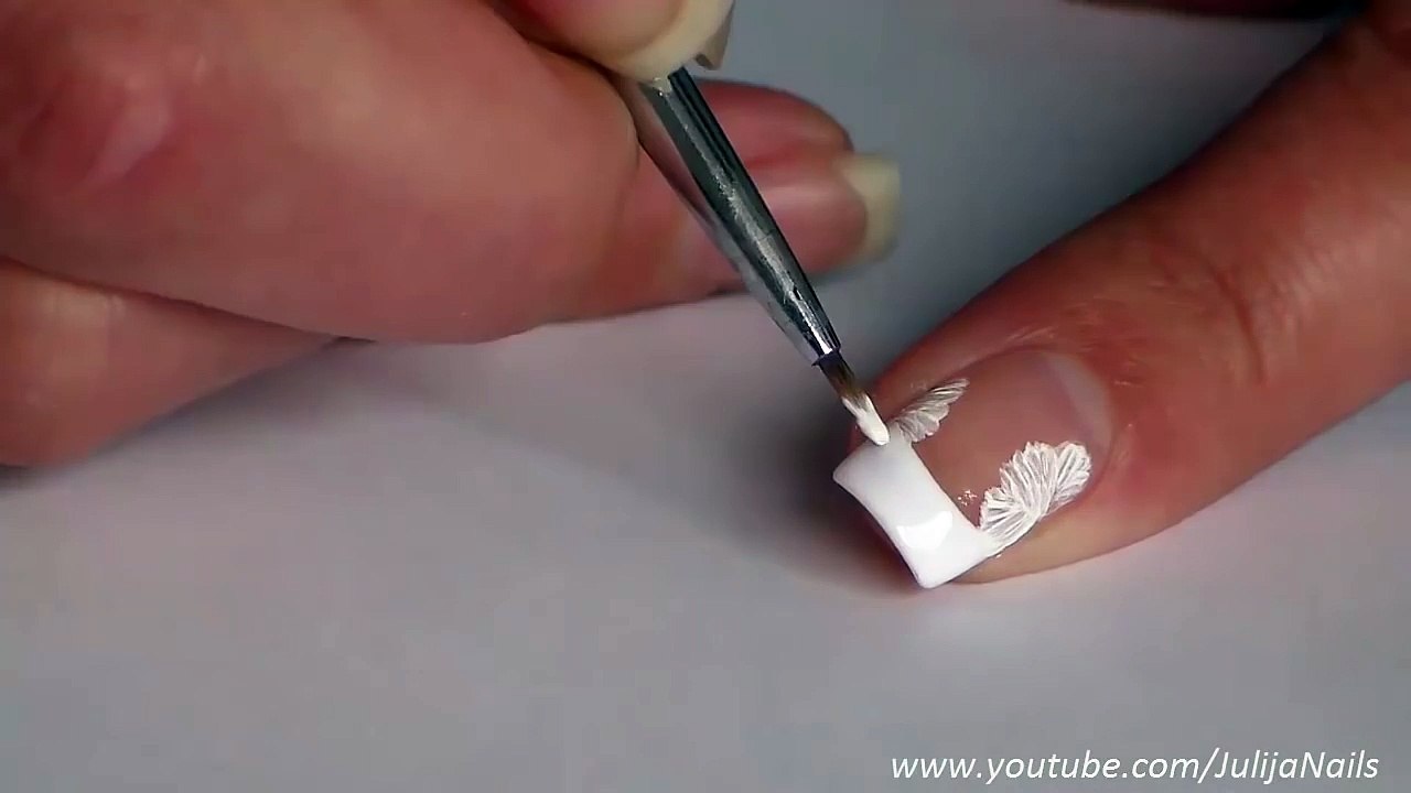 Французский маникюр  Маникюр акриловыми красками