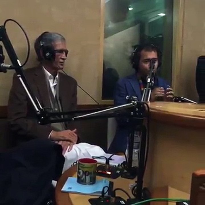 Imran Khan Ka 3 lac Logon ko free Bijli Dene Ka Ailan