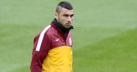 Burak Yılmaz, Çin'in Beijing Guoan Takımına Transfer Oldu