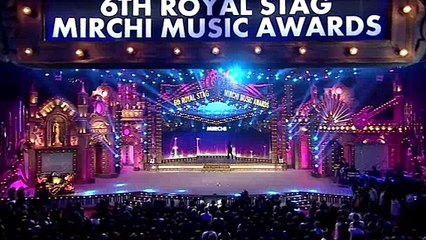 arjit singh sing a song with sharukh khan in award show