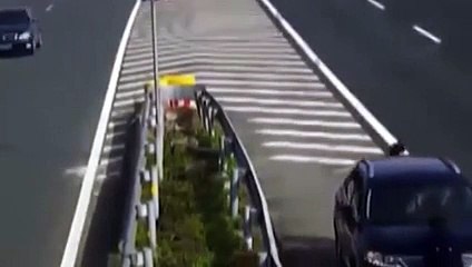 Cezadan Kaçan Sürücü Bakın Ne Yaptı!