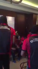 Chris Gayle bhangra steps on Lahore Qalander song