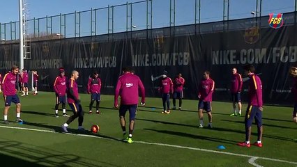Neymar and teammates train morning after their 7-0 victory