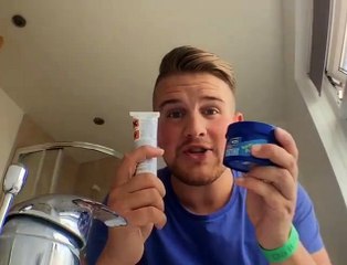 La blague du gel : il remplace le gel de son copain par de la super glue