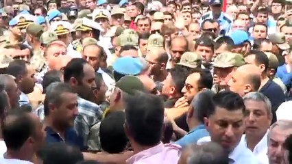 Şehidin cenaze namazını tek başına kılan müftüye tepki: Kula kulluk etmeyin