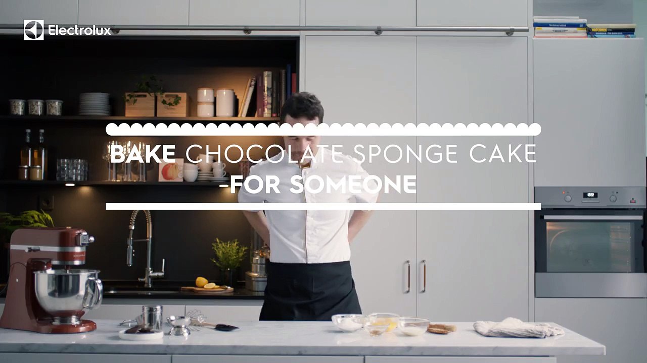 Electrolux PlusSteam Oven How to Bake Chocolate sponge cake using