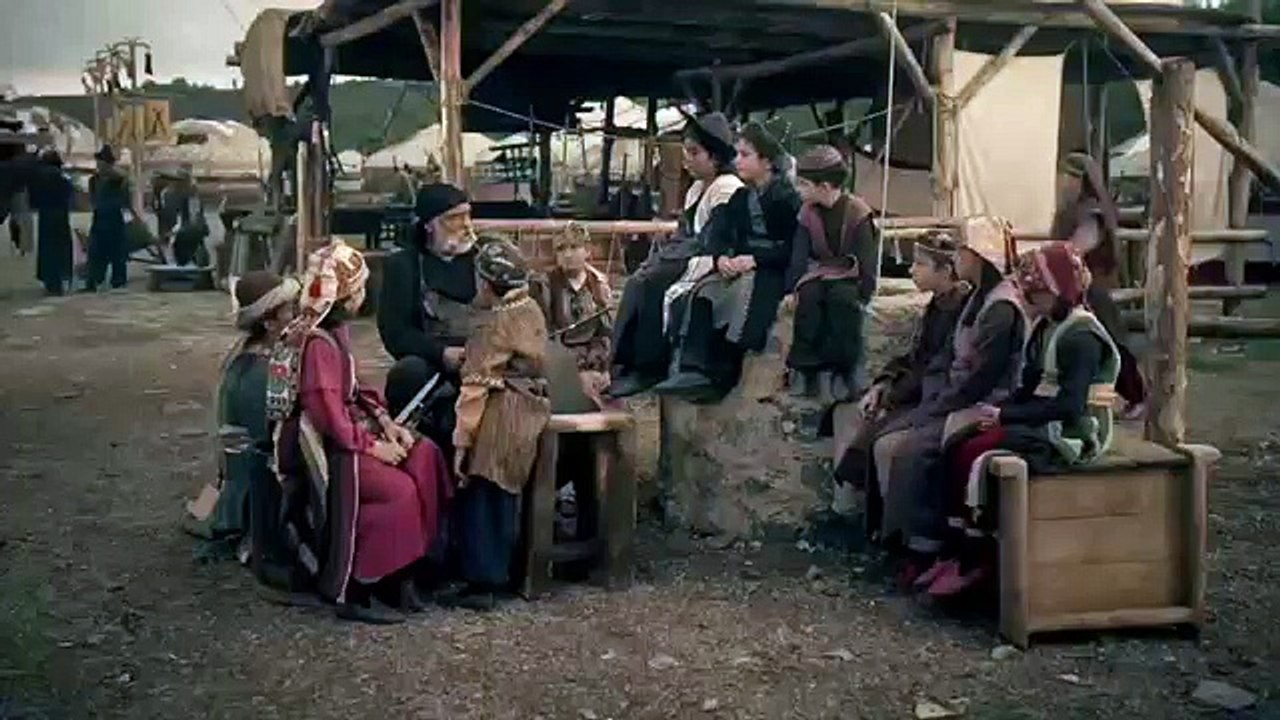 Diriliş Ertuğrul32. Bölüm - Deli Demir'den Çocuklara Yiğitlik Dersi
