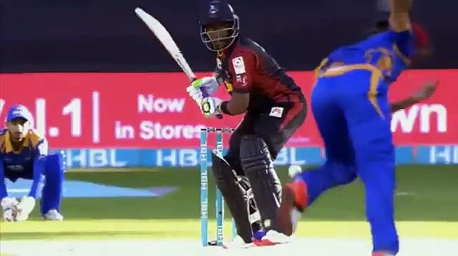 پی ایس ایل کی پہلی شاندار ہیٹرک کراچی کنگز کے محمد عامر کے نام دیکھیے اس ویڈیو میں