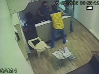 Unidentified gunmen open fire on mumbai builder