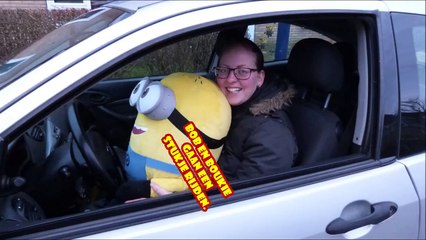 Boukje met dikke Bob Minion gaan een stukje rijden