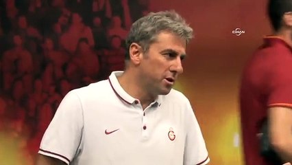 Hamzaoğlu'dan İbrahimovic ve transferlerle ilgili açıklama