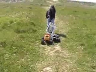 L'homme dépanneuse rc modelisme weedax crash