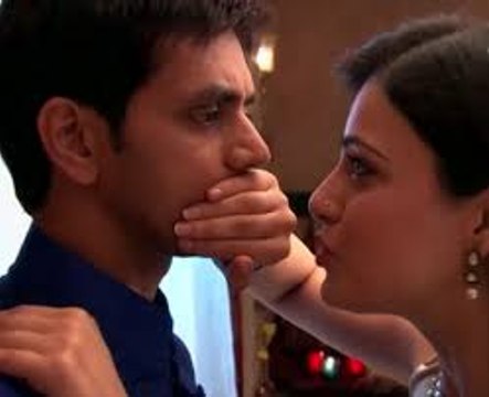 Nirbhay ne Ranveer ki Sachchai jaan ne ke Baad Ishani ka Haath Diya RV ki Haath main 6 February 2016 Meri Aashiqui Tum S