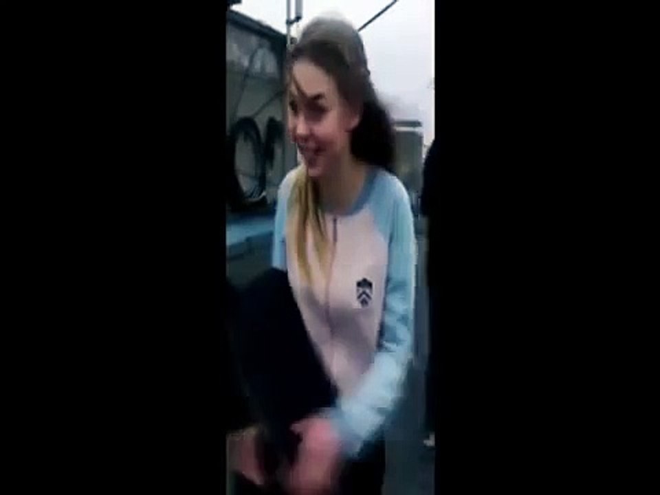 شاهد ماذا فعل مراهق مع ''ابنة الجيران'' أعلى سطح المنزل
