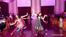 Pakistani Girls Dance In Marriage Hall   Munni Badnam Hui