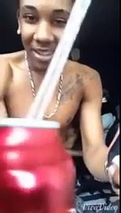 Негр доигрался и жахнул себя электрошокером _)