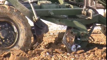 US Army Too, Can Build Things- Engineer Soldiers At Work With Great Construction Machinery