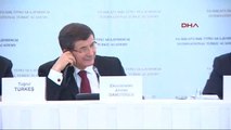 Başbakan Davutoğlu'na Kazakistan Uluslararası Türk Akademisi?ndeki Konferans Sonunda Hediyeler...