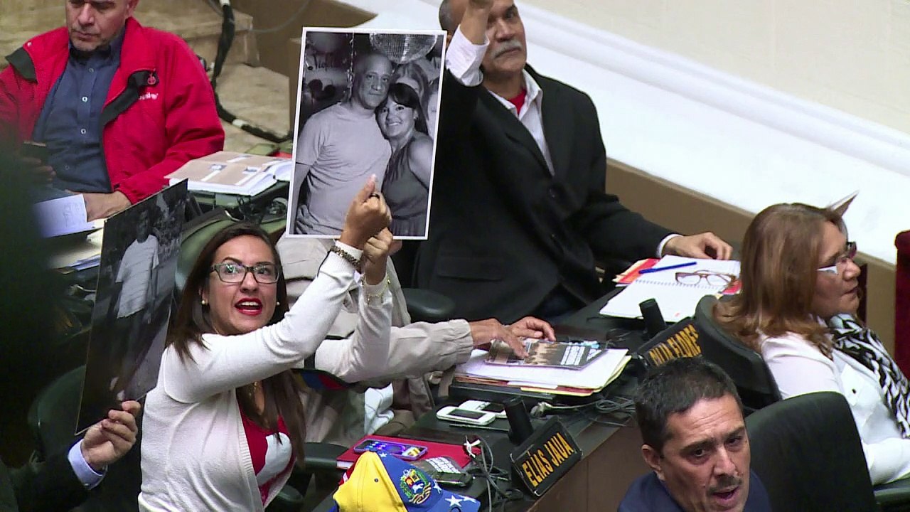 Parlamento venezuelano debate anistia