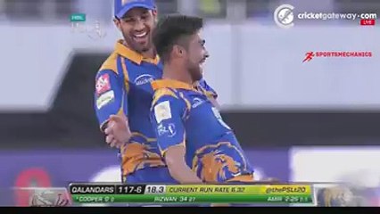 Watch the ‪#‎HBLPSL‬'s First Hat-Trick by the Golden-Armed, Golden-Haired Pacer!