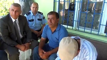 Şehit polisin babası küçük oğluna sarılarak ağladı