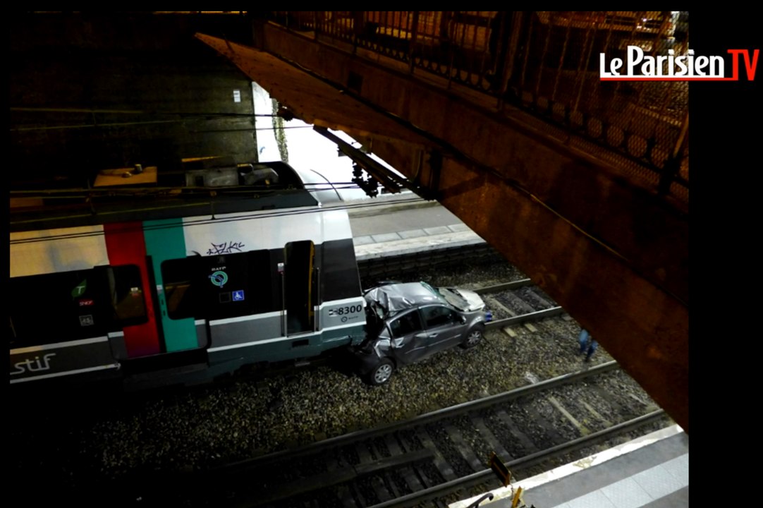 RER B : une voiture tombe sur la voie ferrée à Gentilly